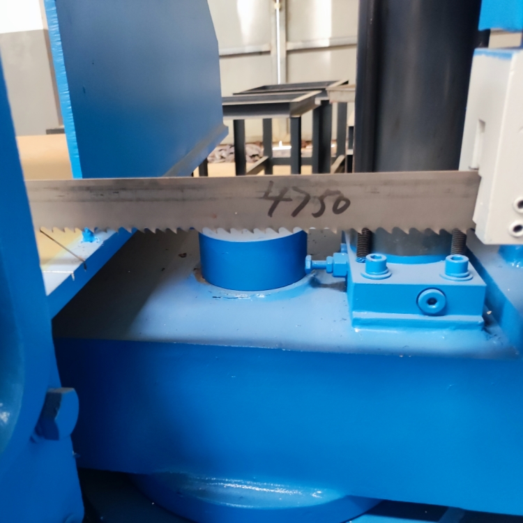 Станок ленточнопильный по металлу