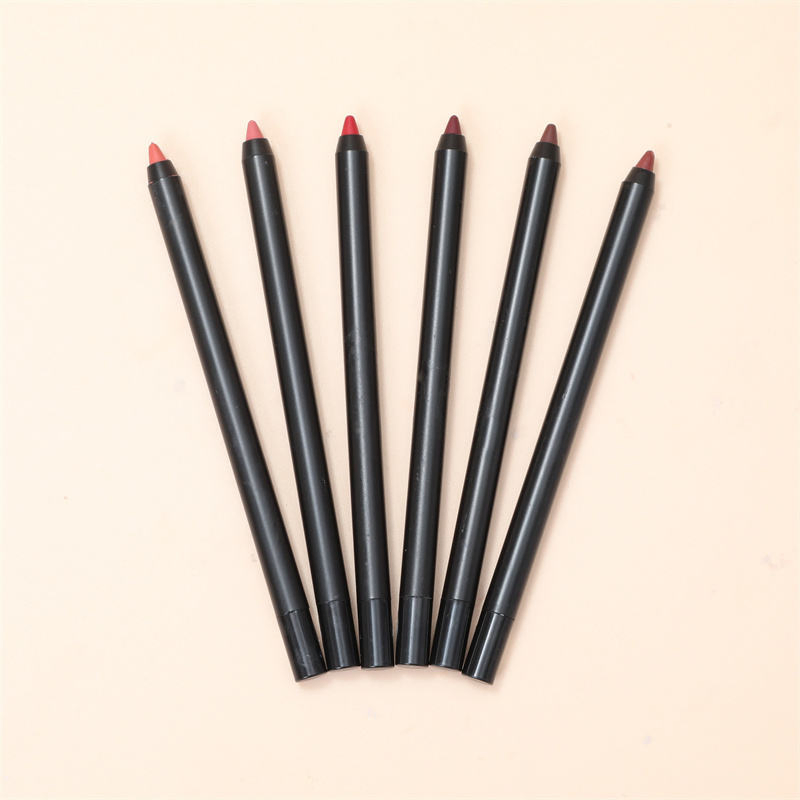 Plump & Define: Long-Lasting Spot-on Lip Liner for Full Lips
