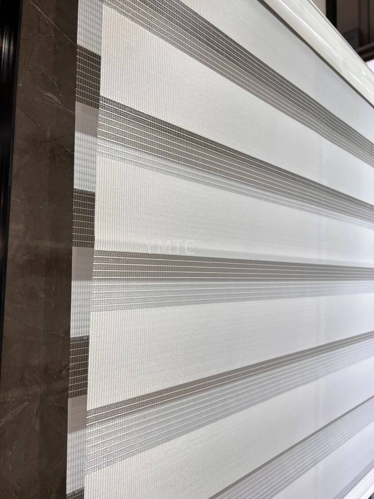 Home Modern Design Cheap Fabric Zebra Roller Shades with Bead Chain Control