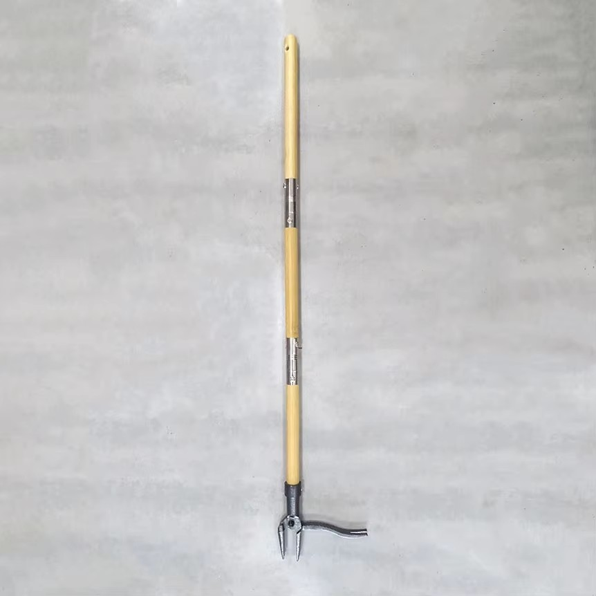 High Quality Carbon Steel Garden Wooden Handle Trench Digging Weed Pulling Hoe