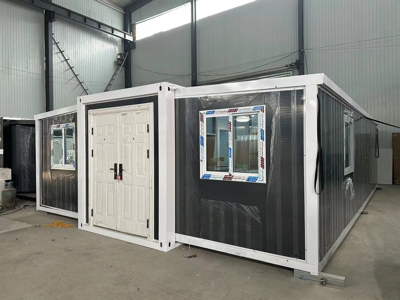 EPS/ PUR /Rockwool Customized Plastic Film Packaging Tiny House Expandable Office