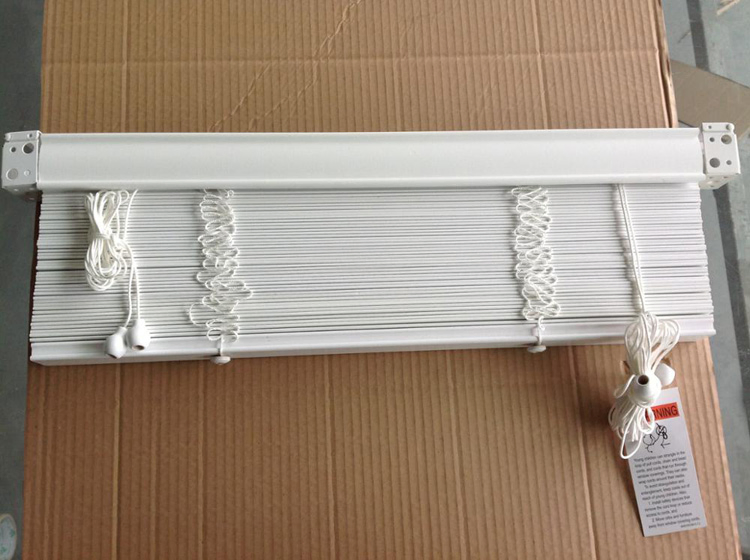 China Supplier 50mm Wooden Horizontal Venetian Blinds