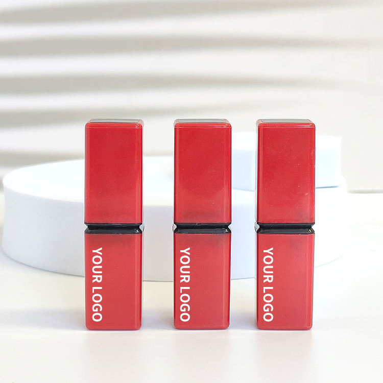 Long Lasting Vegan Lipstick with Waterproof Matte Finish