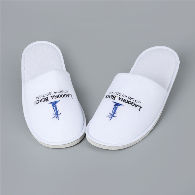 OEM Custom Embroidered Luxury Disposable Hotel White Terry Towel Fabric Disposable SPA Bedroom Hospital Hotel Guest Slippers