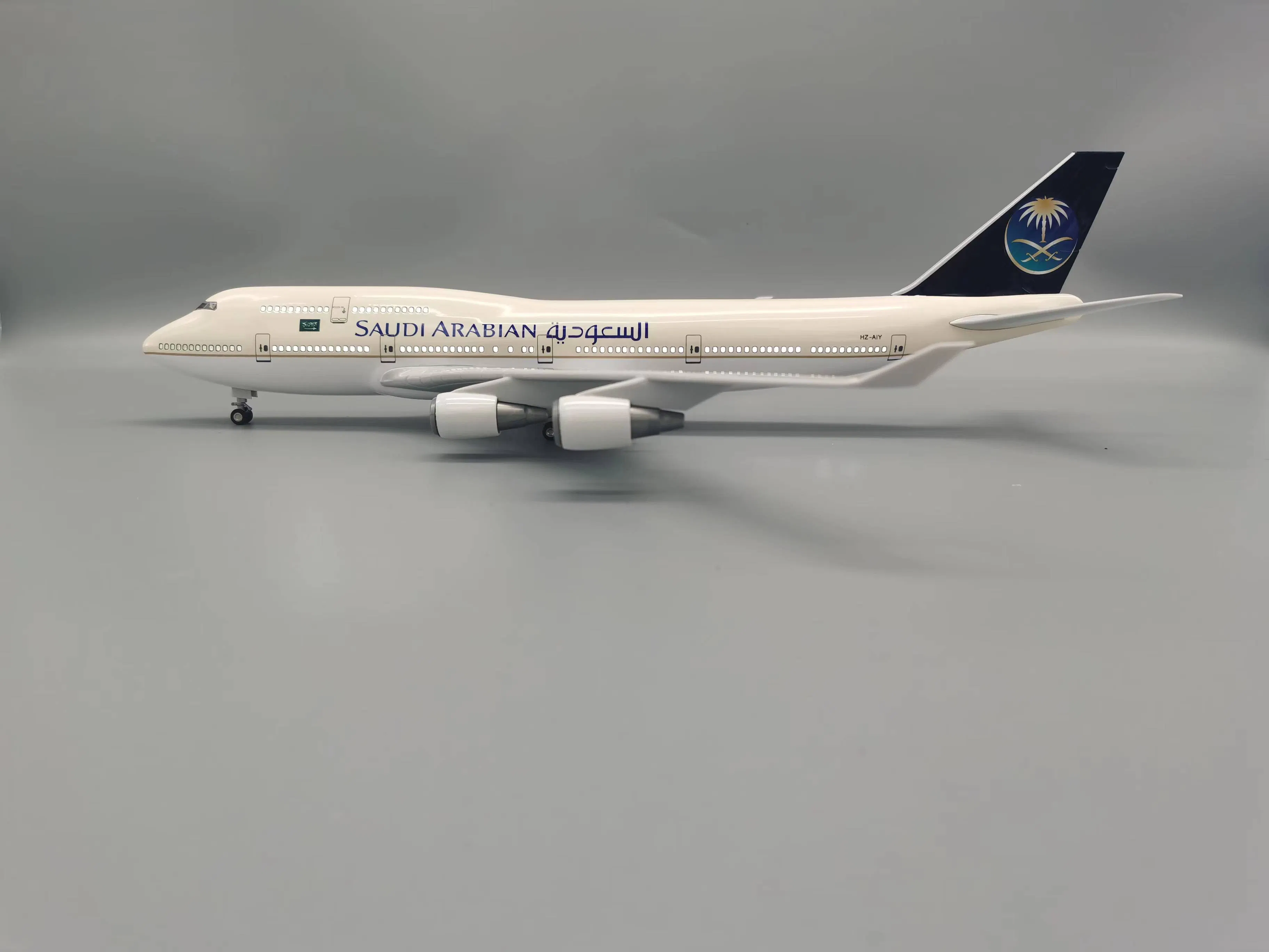 Micro Scale Airplane Model Making Suitable for Airplane Model Enthusiasts