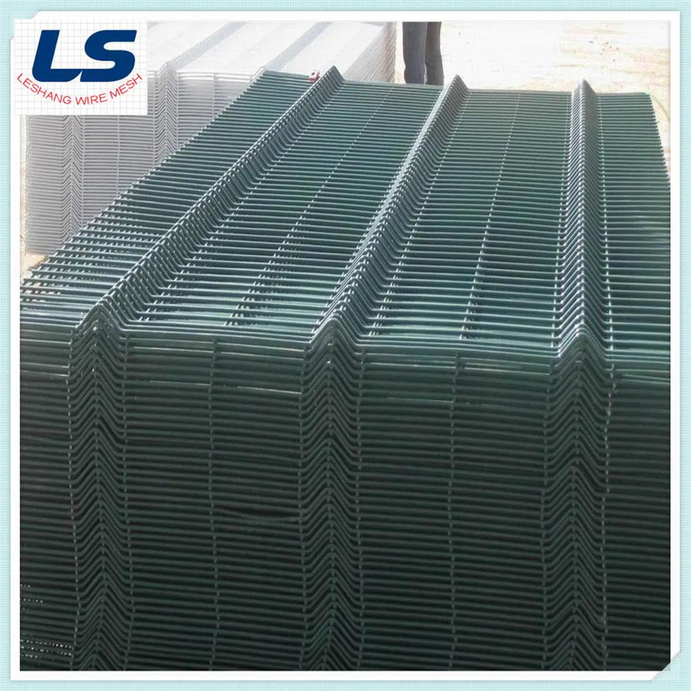 Green Wire Mesh Fence with Triangular Bend 50X200mm