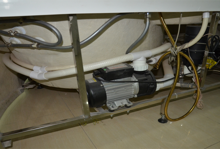 Угловая ванна American Standard с LED-подсветкой