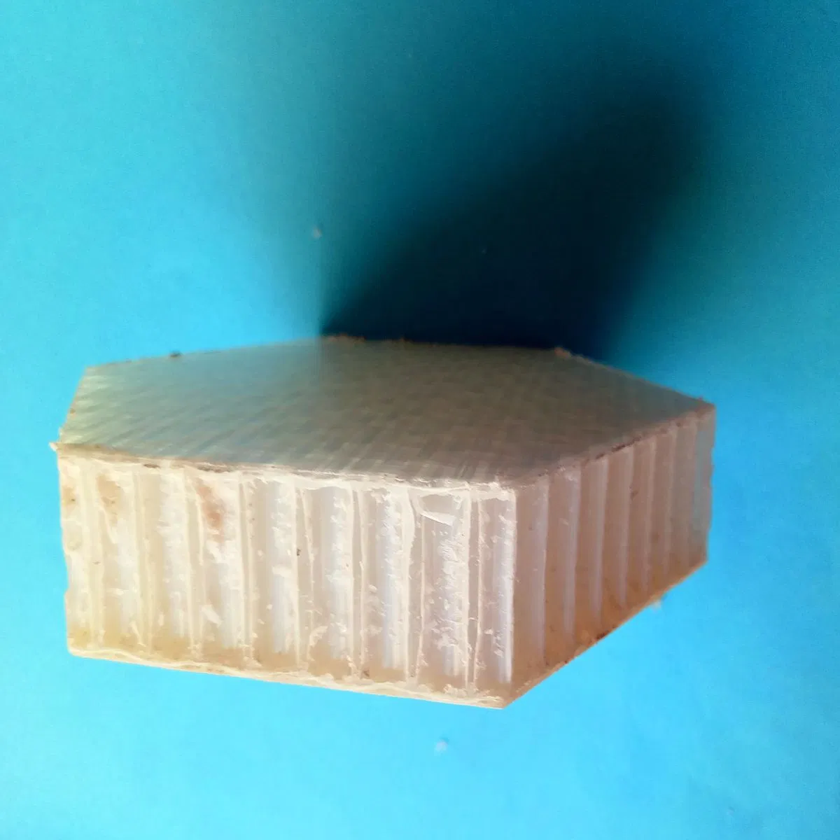 Fire Resistant PP Honeycomb Core with Fiber Glass or Coating for Camper