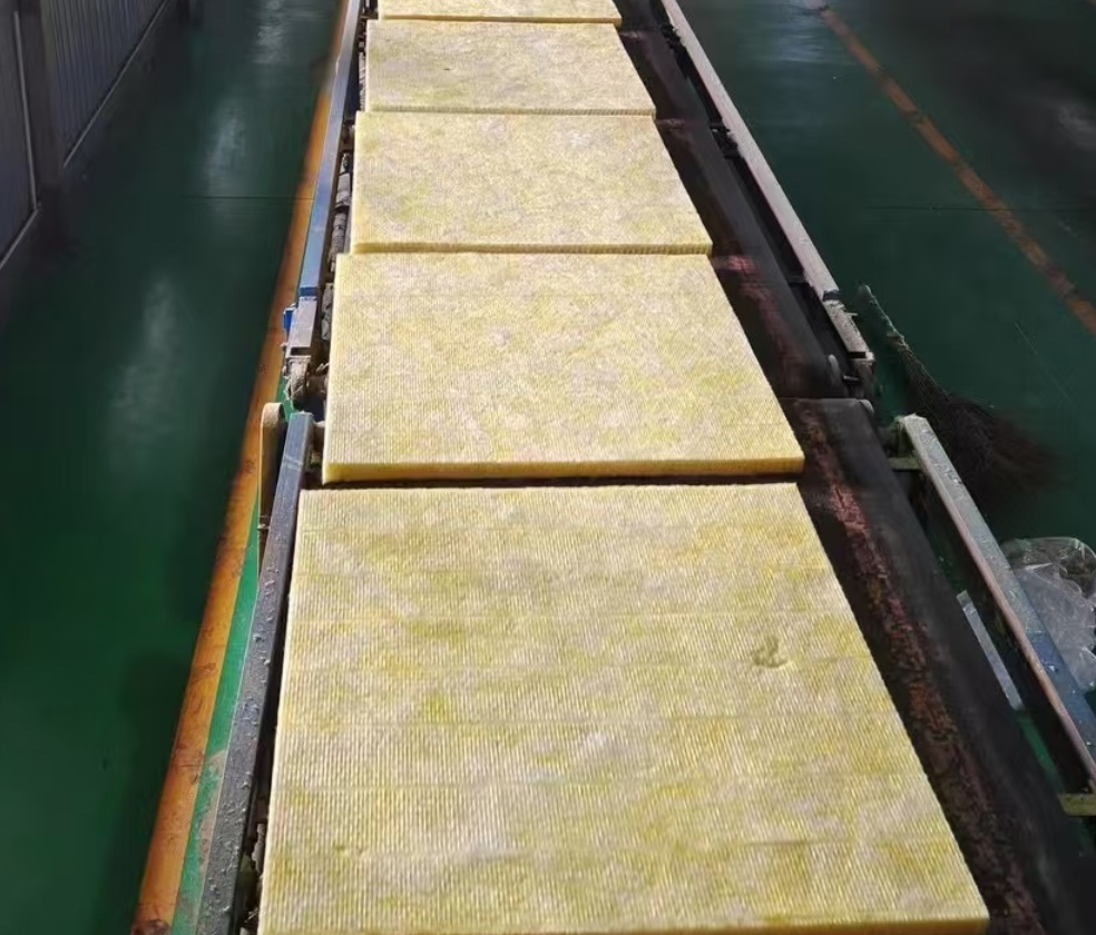 Dongtang Heating Thermal Insulation Waterproof Fiberglass Wool Insulation Glass Wool Slab