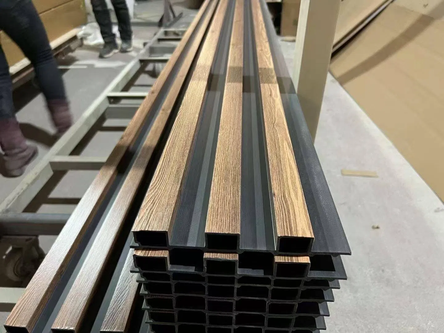 Wood Laminated Waterproof WPC Wall Cladding Board Fireproof Wood Laminated PVC Great Wall Louvre Panel for Indoor