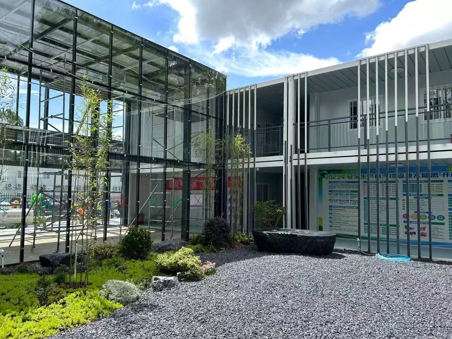 Tempered Glass Wall Mobile Modular Flatpack Easy-Installing Container House