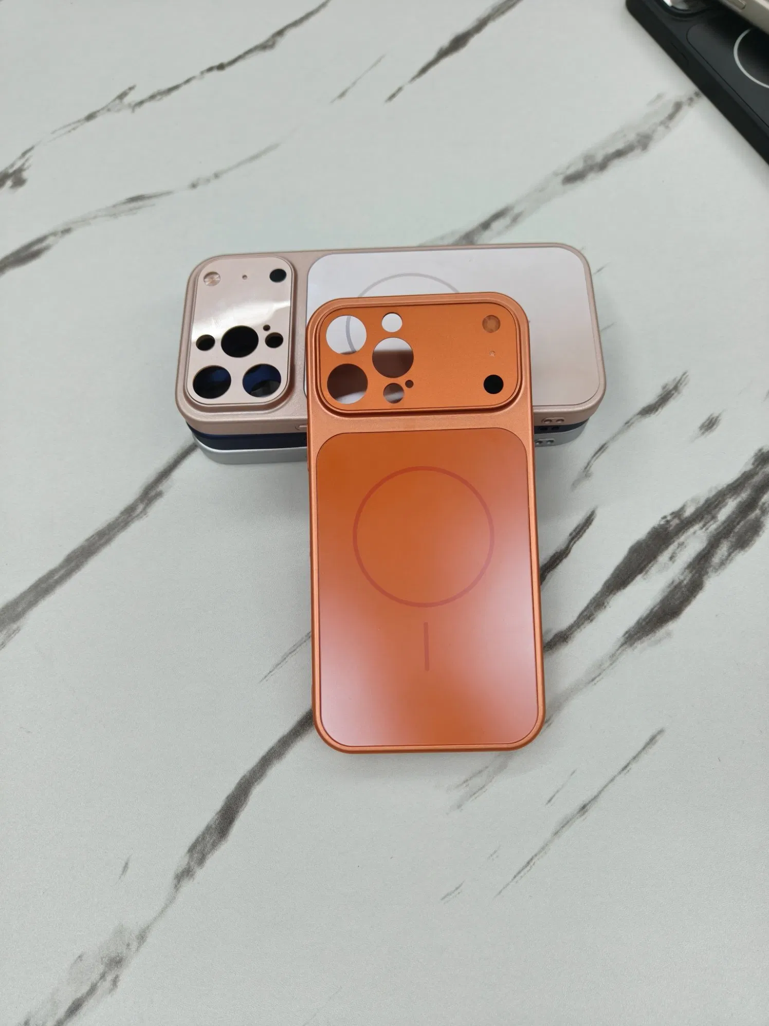 Чехол для iPhone 17 PRO Max, новогодний, магнитный
