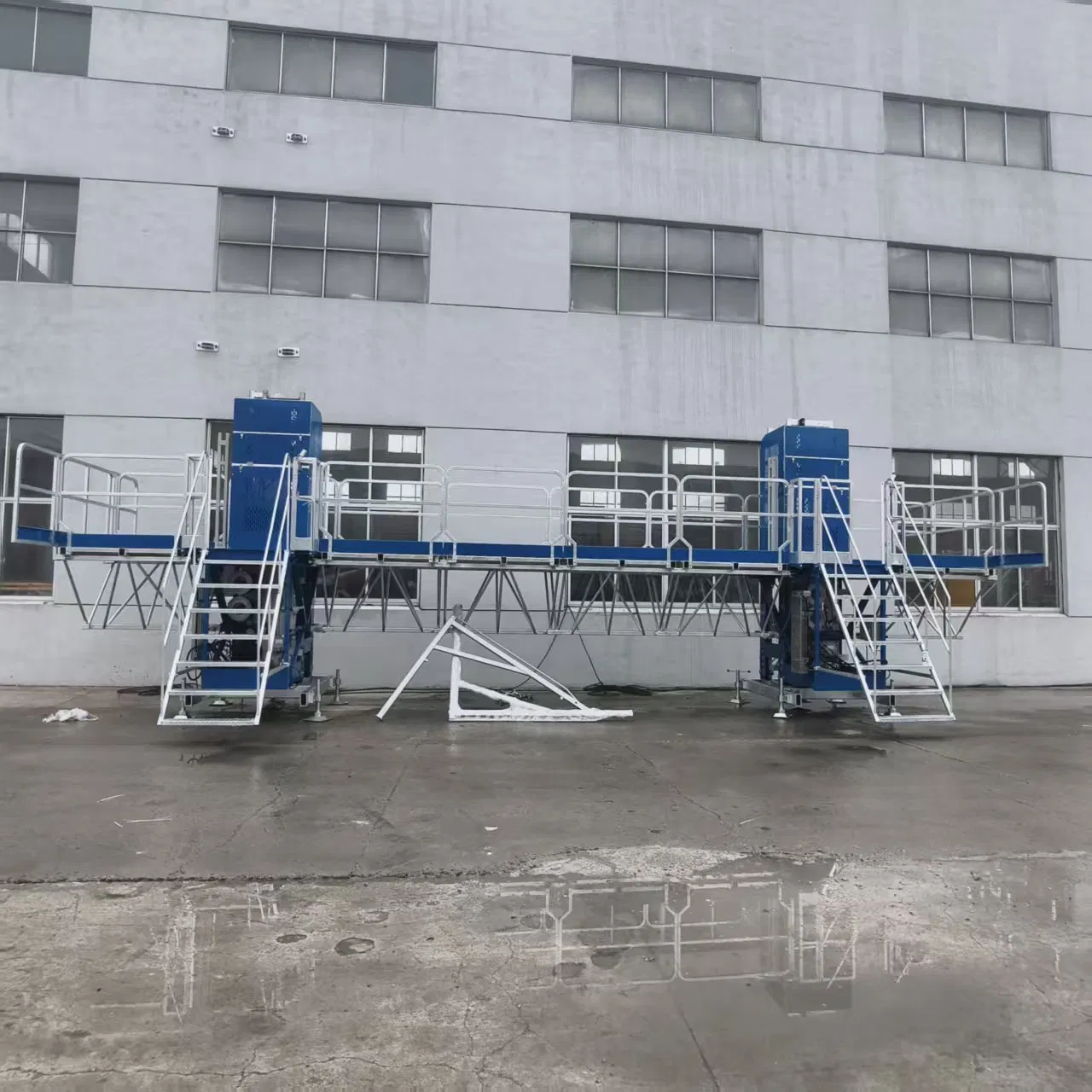 Mast Climber Construction Cradle Sc5000 Sc6000 Sc8000 Suspension Mast Climbing Work Platform