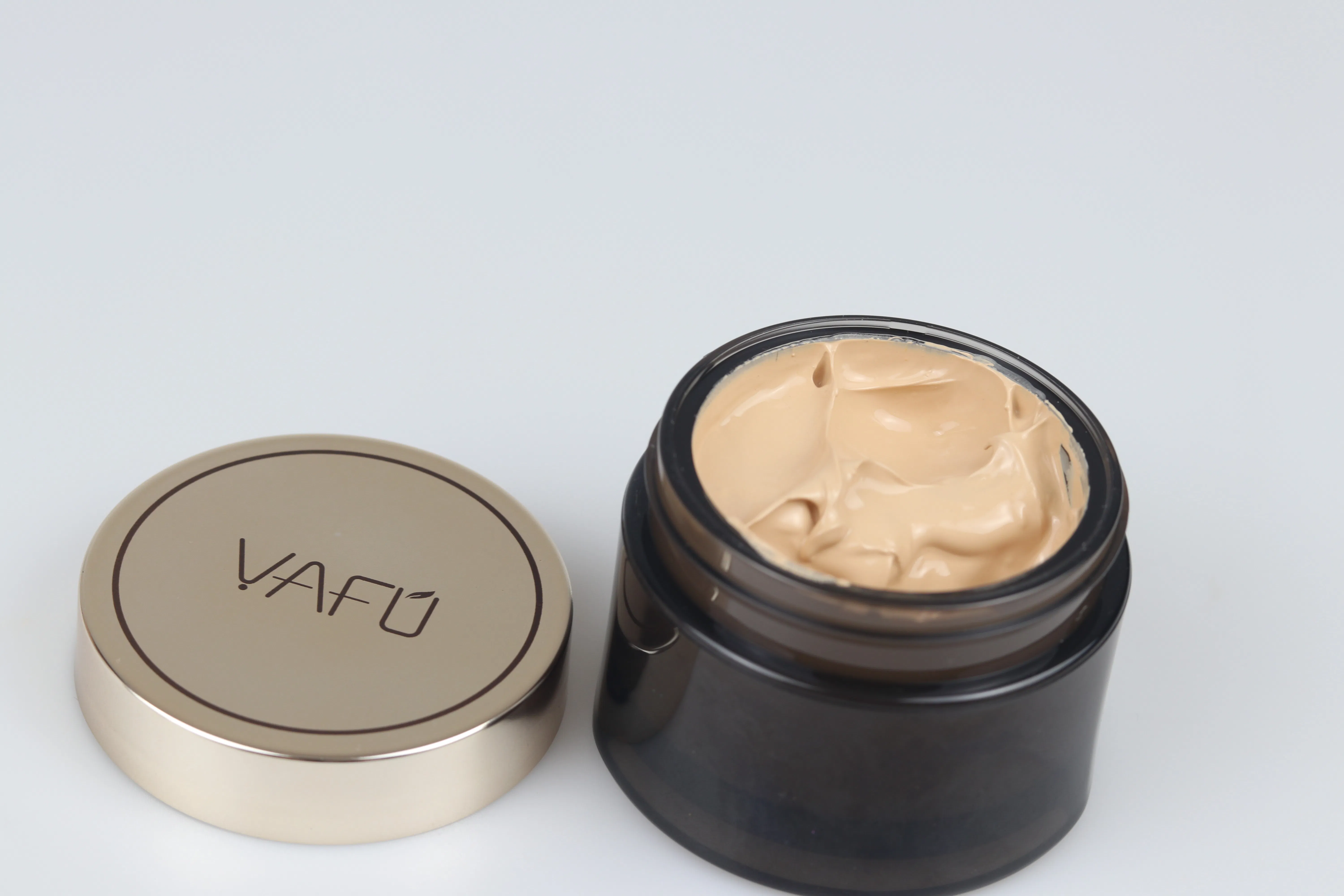 Professional Quality Concealer Foundation for Every Skin Tone