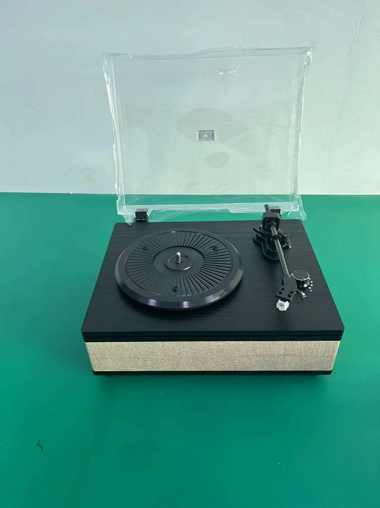 Ретро-проигрыватель винила с LED-подсветкой