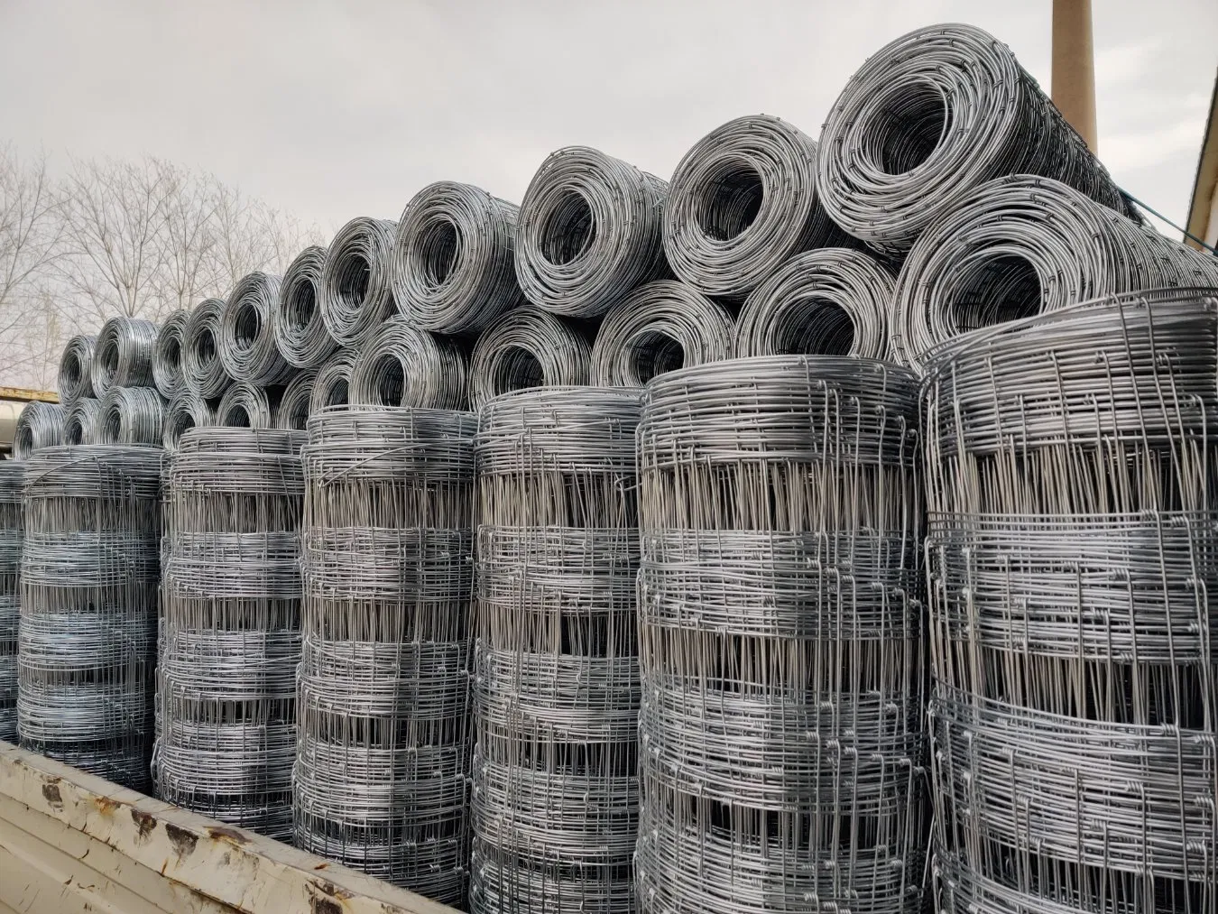 Hot Sale Hot Dipped Galvanized Cattle Fence, Field Fence, Grassland Fence