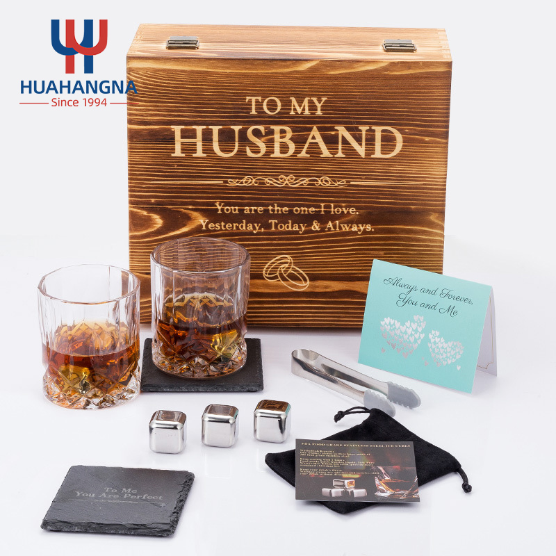 Whiskey Stones Gift Set Whiskey Chilling Ice Cubes and Whisky Glasses Wooden Gift Box for Present Cooperate