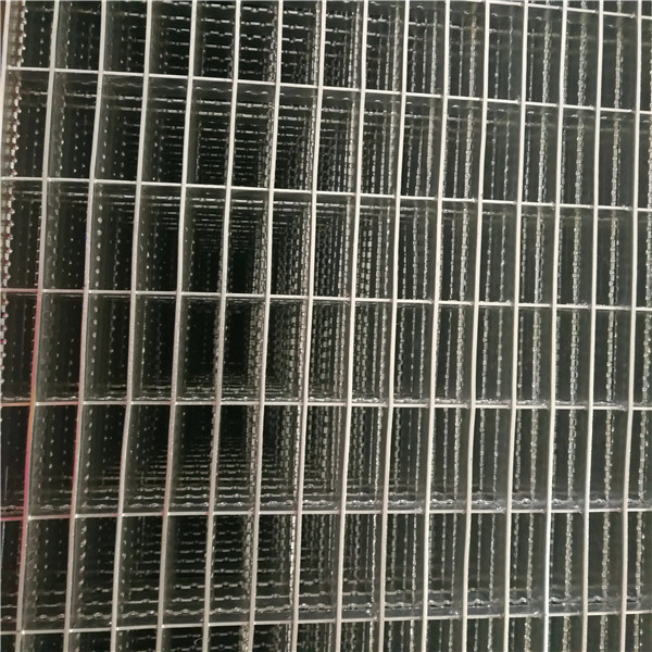 5800*1000mm Galvanized 30*100mm Steel Grate Drain Grating