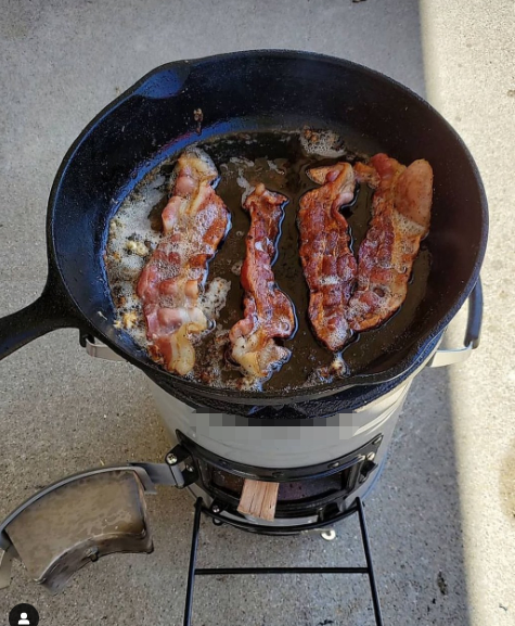 Hot Sale Portable Outdoor Activity Camping Wood Charcoal Rocket Stove