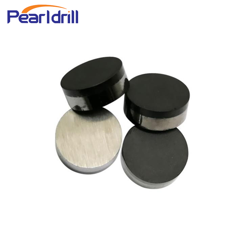 PDC-резцы для бурения нефтяных скважин 1308, 1313, 1616