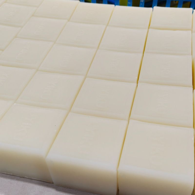 High Quality Laundry Soap Bar 100g 200g 300g Pink Yellow Washing Soap Bulk Wholesale Supplier