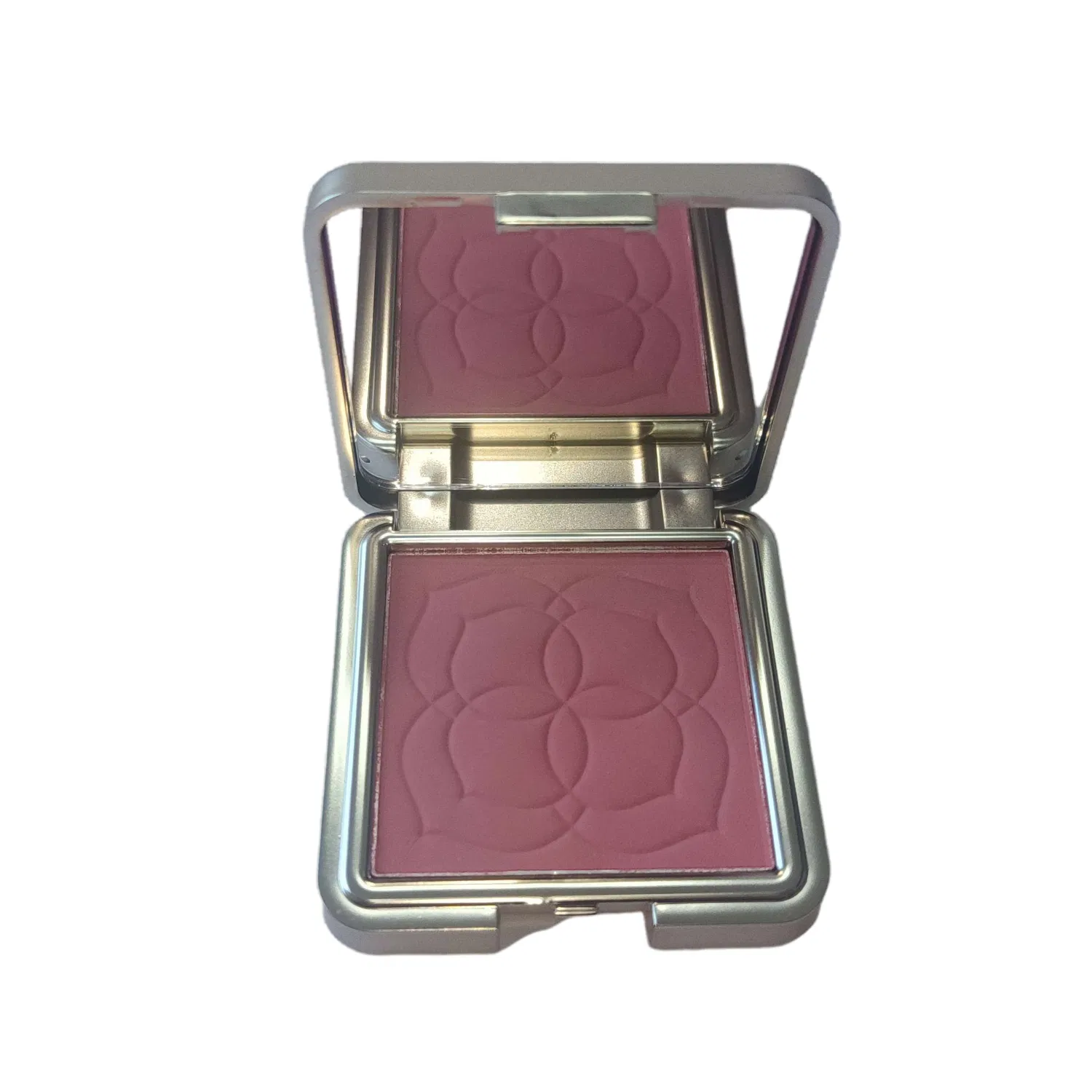 Luxurious Matte Blush Powder for Radiant Skin Glow