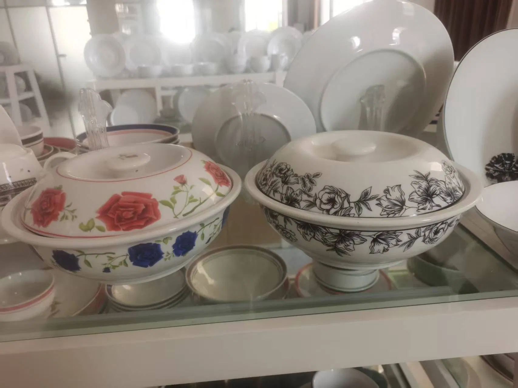 Elegant 9.5 Inch Bowl with Lid for Kitchen Organization Cover Porcelainware Ceramic Kitchenware Tableware