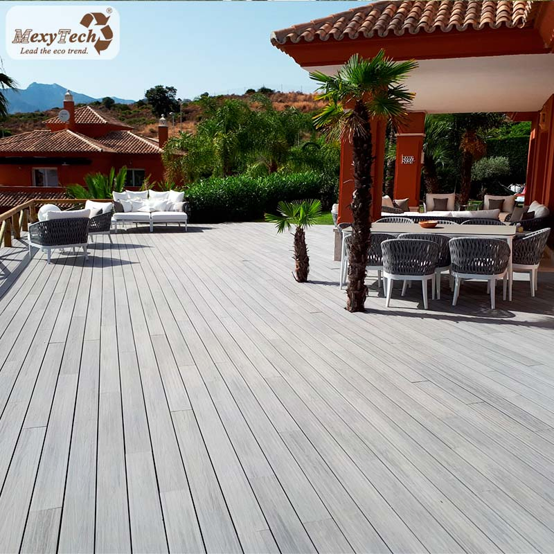 Co-Extrusion Wood Plastic Composite Timber Flooring