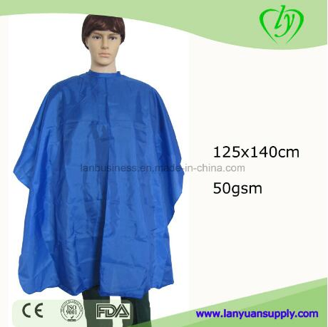 Непромокаемая накидка для стрижки волос черная