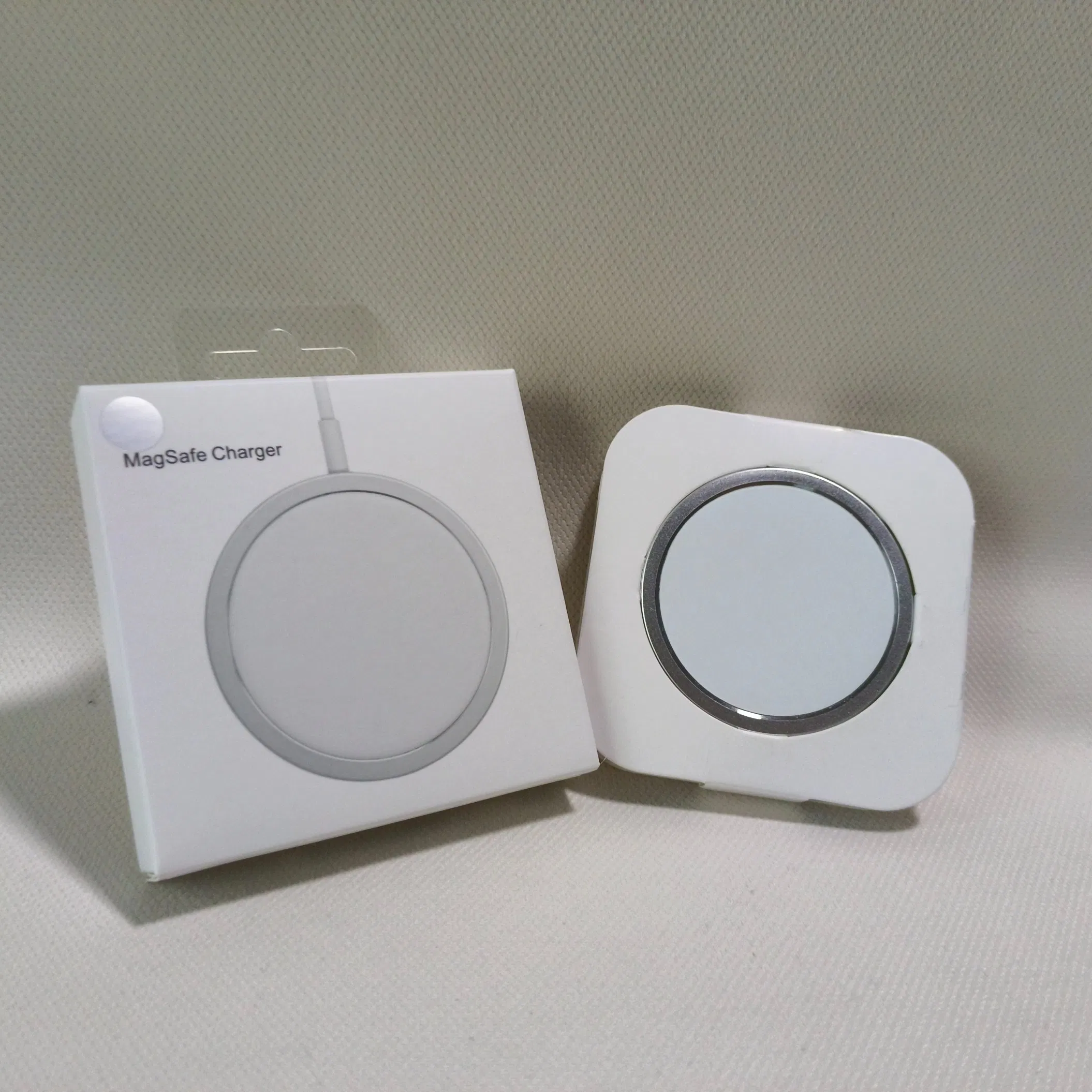 Магнитный зарядник MagSafe 20W, белый