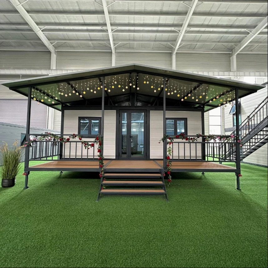 Factory Price Prefabricated Expansion/Foldable Container House for Holiday/Living