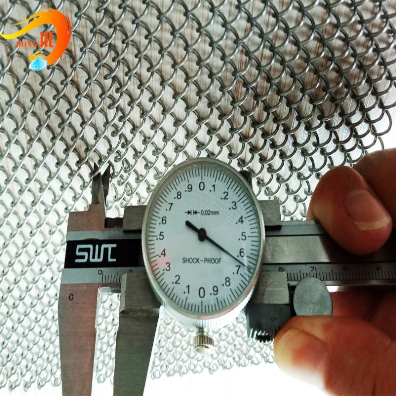 Durable Custom Stainless Steel Small Chain Link Fencing for Secure Areas