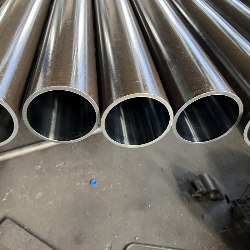 Труба гидравлическая бесшовная DIN2391 St52