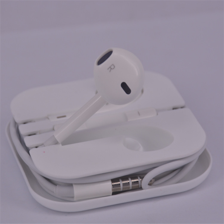 Проводные наушники-гарнитура для телефона