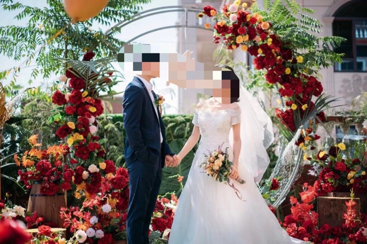 Hyc-Ra01 New Design Creative Lawn Decoration Wedding Background Ring Three-Bar Ring Arch