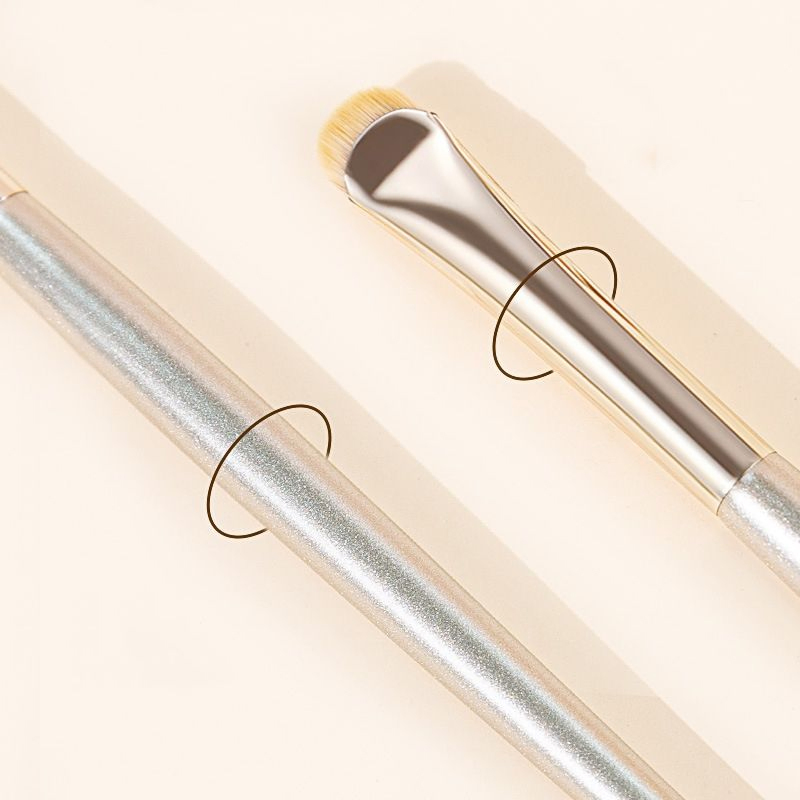 Hot Selling New Design Curved Top Individual Detail Eye Liner Brush Ultra Thin Eyeliner Makeup Brush Logo OEM