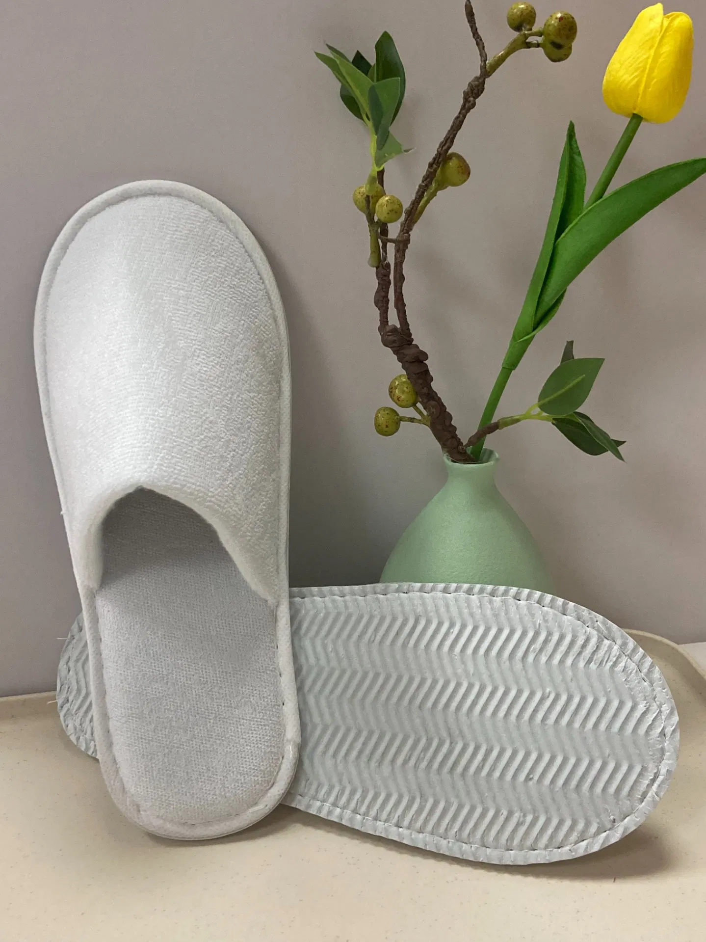 Customized Hotel Amenities Set Wholesale Hotel Toiletry Set Hotel Slippers
