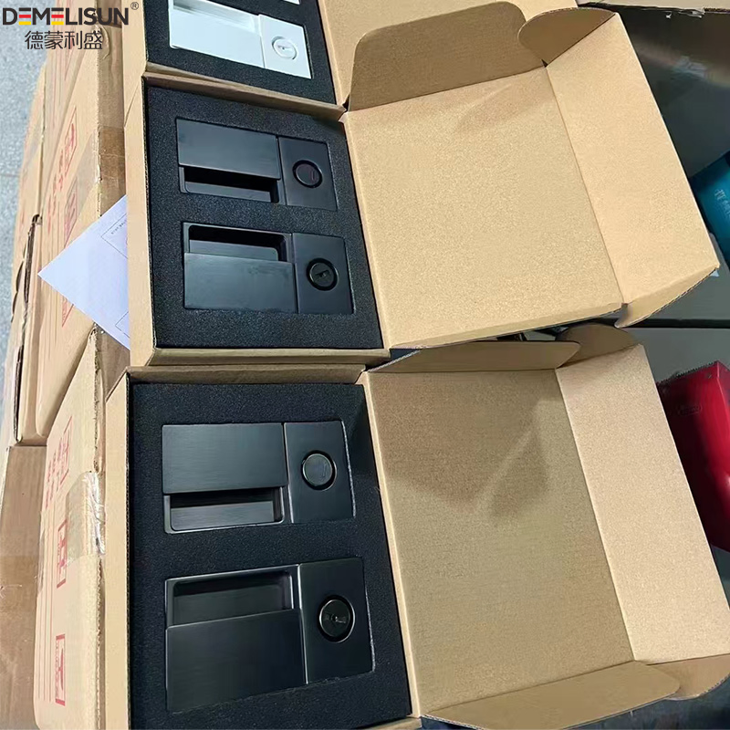 Magnetic Pocket Door Latch Embedded Flat Wooden Flat Interior Sliding Door Lock for Door Furniture Accessories