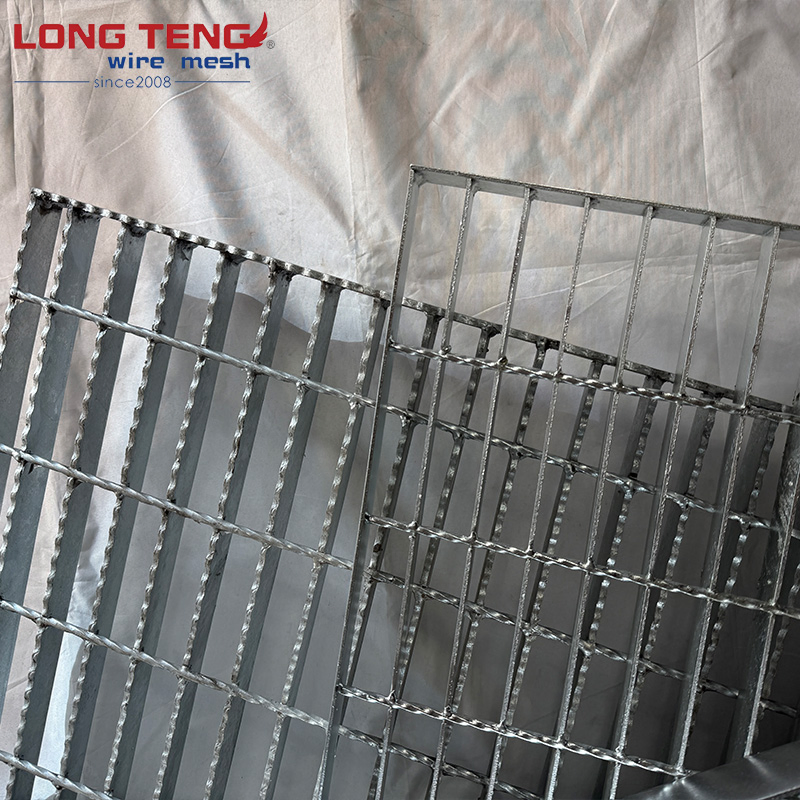 Heavy Steel Floor Grille Galvanized Steel Mesh Outdoor Aluminium Concrete Steel Grating
