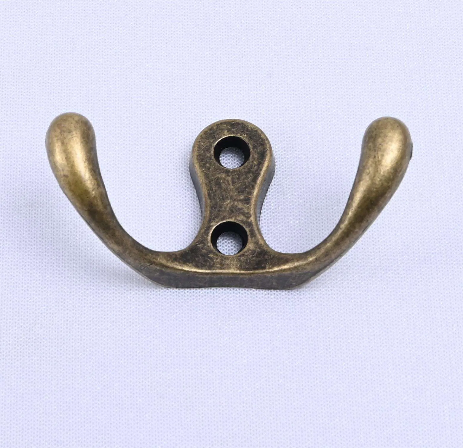 Hardware Metal Wall Mounted Double Hook Clothes Hook Hangers