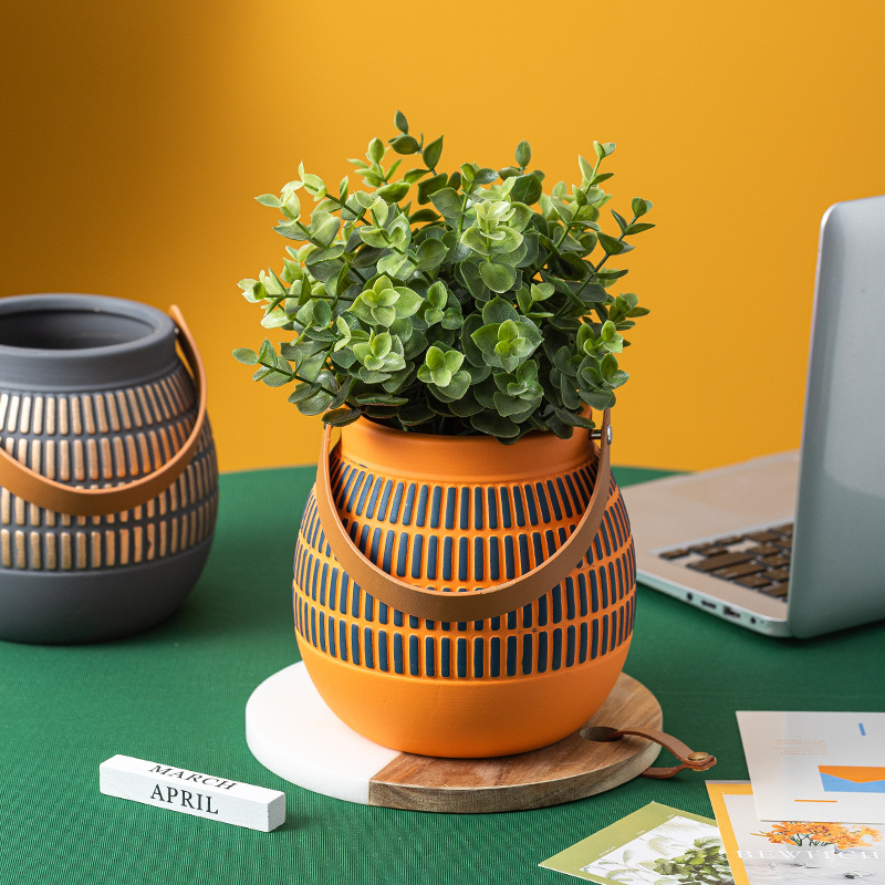 Кашпо керамическое подвесное для суккулентов кожаный ремешок