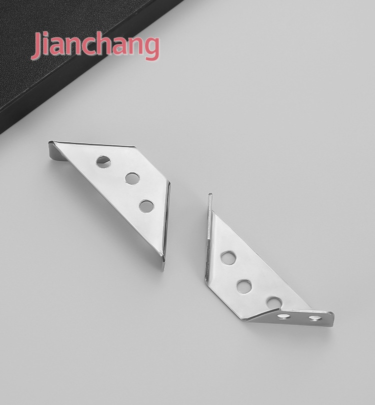 Уголок стальной 90 градусов для мебели