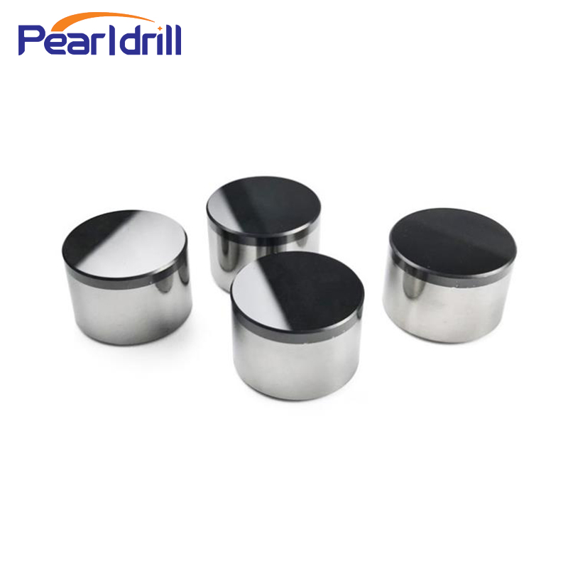 PDC-резцы 1308, 1313 для буровых долот