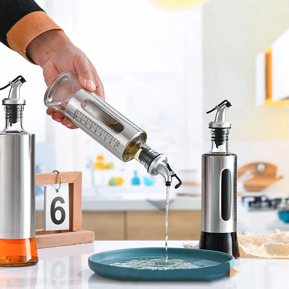 Empty Kitchen Olive Vinegar Set Oil Dispenser Glass Bottles with Drip Spout Leak-Proof Pot Storage Seasoning Condiment Container Glassware