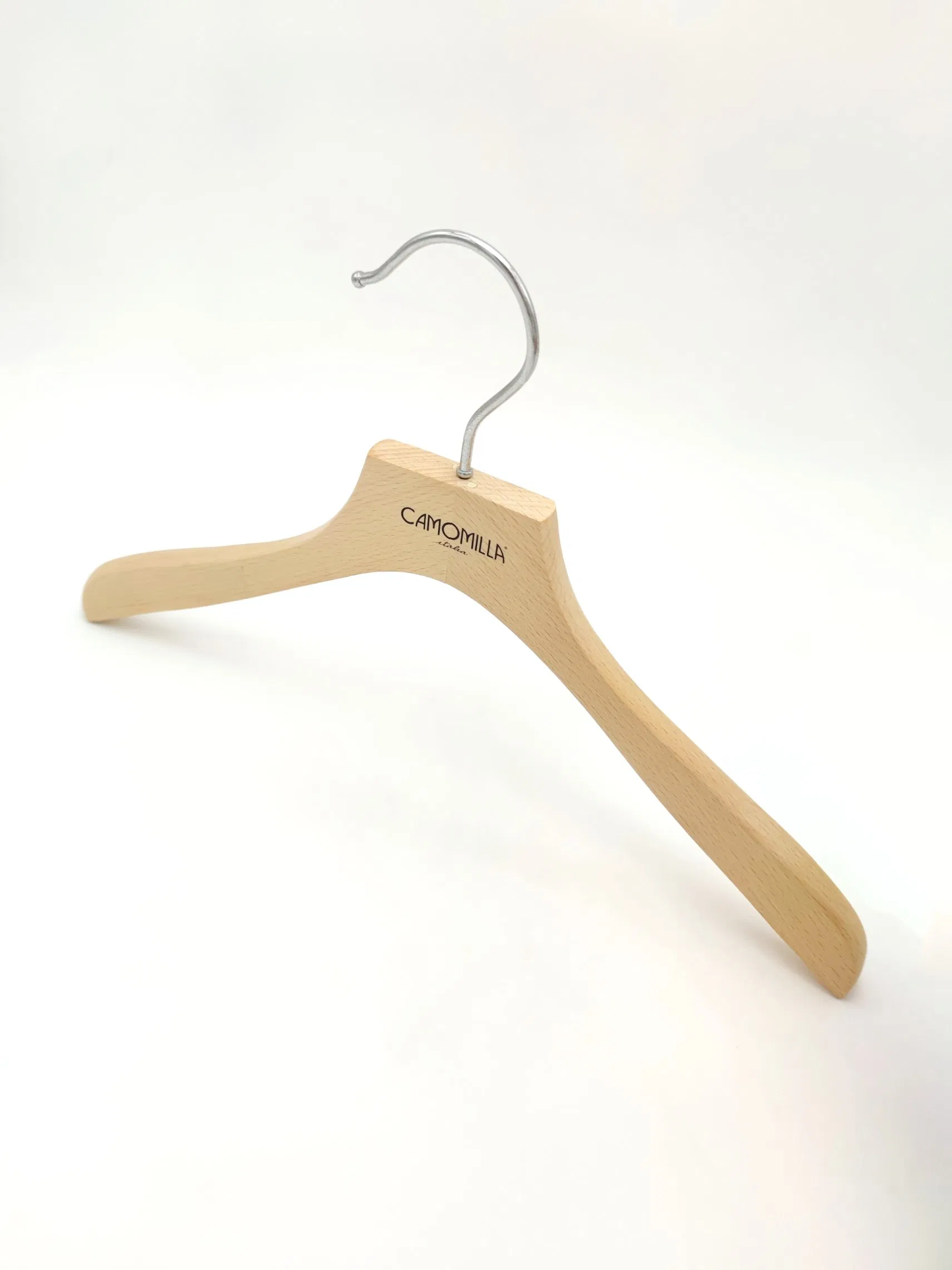 Деревянная вешалка для одежды из бука, малая