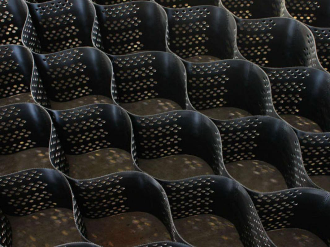 Reinforced HDPE Geocell for Driveway, Pathway, and Parking Lot