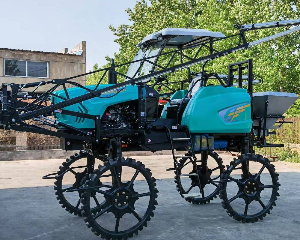 Самоходный штанговый опрыскиватель для полей 3WPZ-800