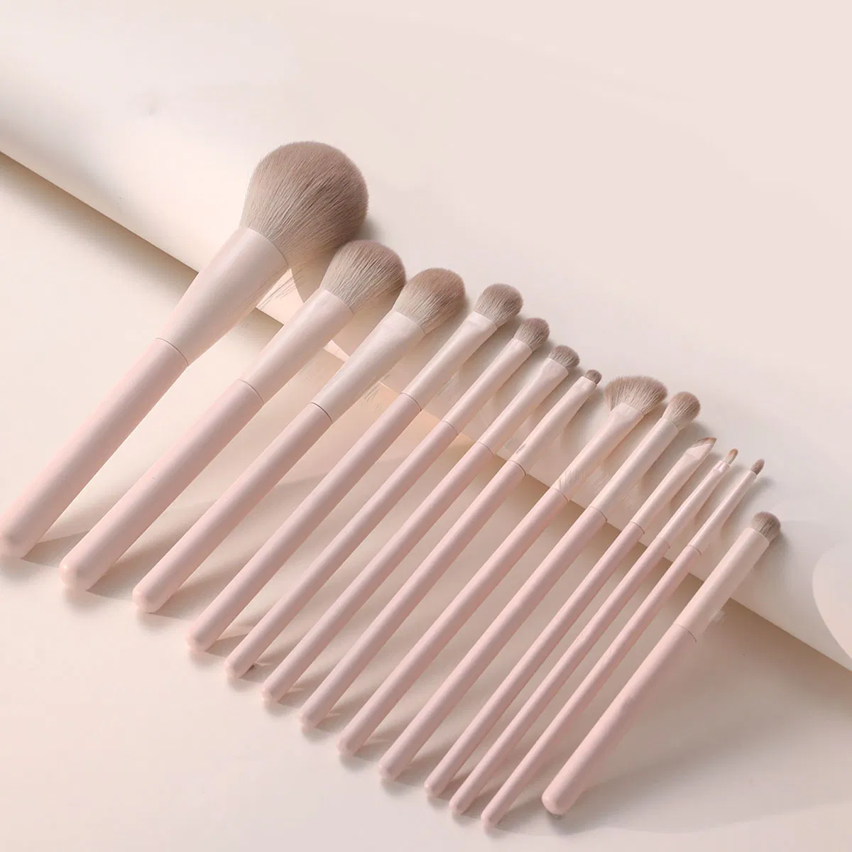Luxury Designed Rose Gold Makeup Brush Powder Application Makeup Brush