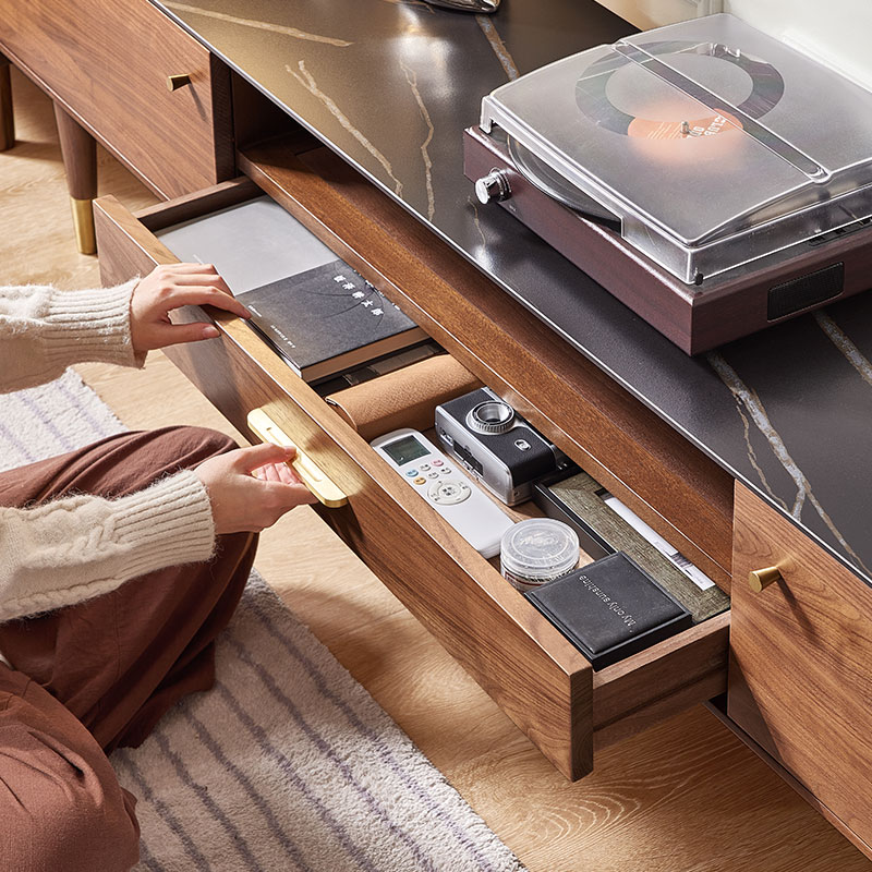 Шкаф массив черного ореха