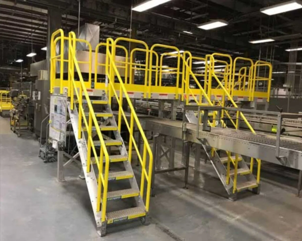 Custom Designed Permanent Raised Steel Work Platforms Industrial Stairs